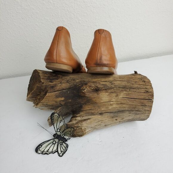 J crew camel tan cushioned leather flats - Picture 2 of 7